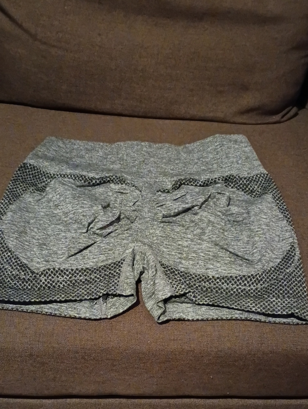Queen Hoodie Outfit With Earrings . - Picture 10 of 12